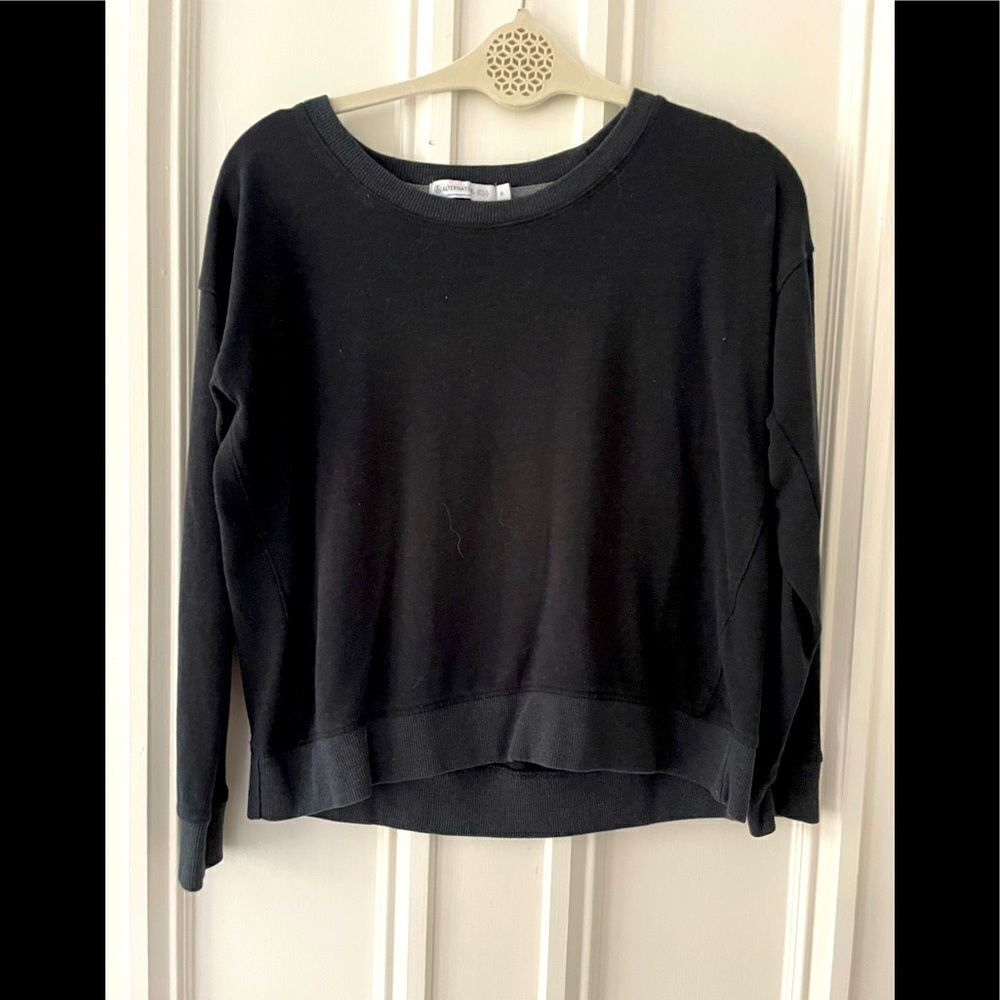 Alternative black cropped sweatshirt S